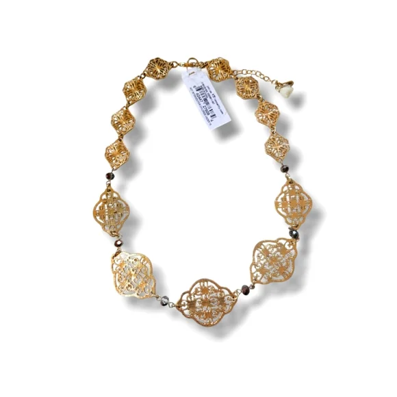 Lonna & Lilly | NWT Gold Tone Filigree Crystal Quatrefoil Necklace - Picture 3 of 9